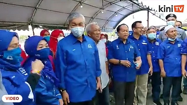 Ahmad Zahid iringi Bung Moktar ke pusat penamaan calon