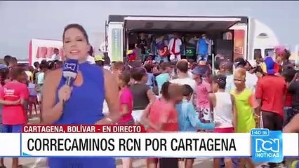 Niños de barrios populares en Cartagena bailan para aprovechar el tiempo libre