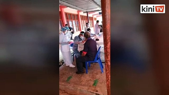 Anifah Aman tiba di pusat penamaan calon di Bongawan