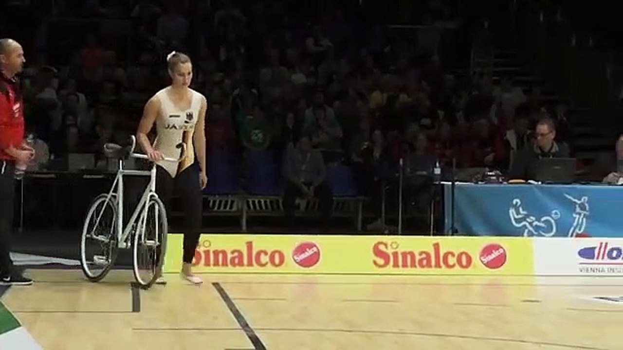 Viola_Brand_Finale_-_WM_2017_in_Dornbirn_|_Kunstrad(360p)