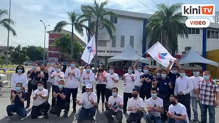 Calon DAP DUN Sri Tanjung, Justin Wong tiba dengan logo Warisan