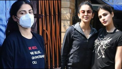 Descargar video: Rhea Chakraborty : Rakul Preet Singh,Sara Ali Khan డ్రగ్స్ తీసుకున్నారని NCB కి వెల్లడించిన రియా!