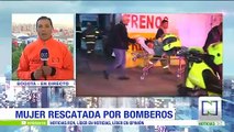 Bomberos de Bogotá rescataron a mujer que sufrió crisis emocional