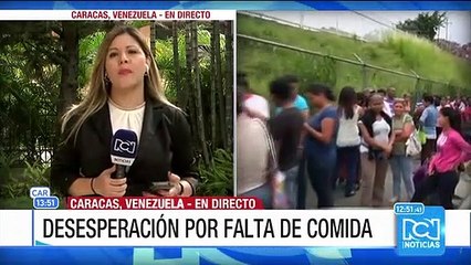 Continúan las largas filas en Venezuela para conseguir alimentos