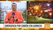 Emergencia por accidente de camión que transportaba químicos en Bogotá