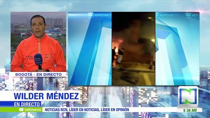 Incendio consumió un establecimiento comercial en Bogotá