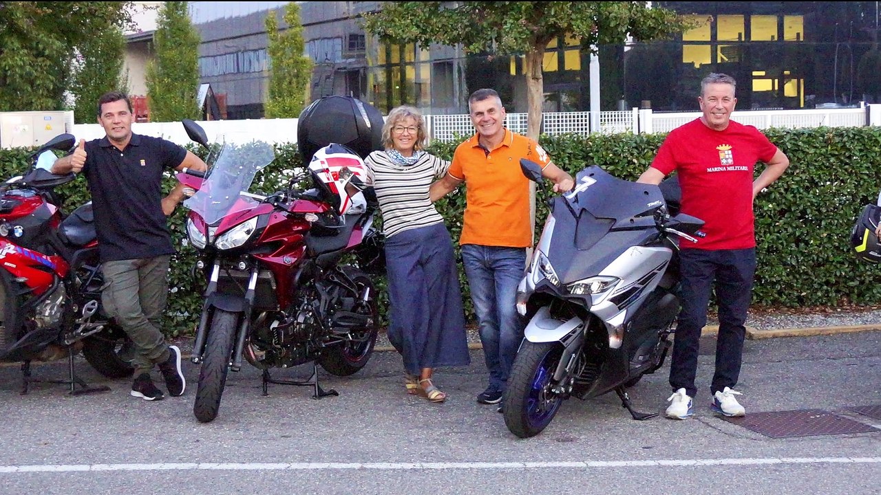 T MAX HONDA INTEGRA BMW GS F 850 BMW 1000 XR YAMAHA MT 07 WALKAROUND ITALY MERLINO MI