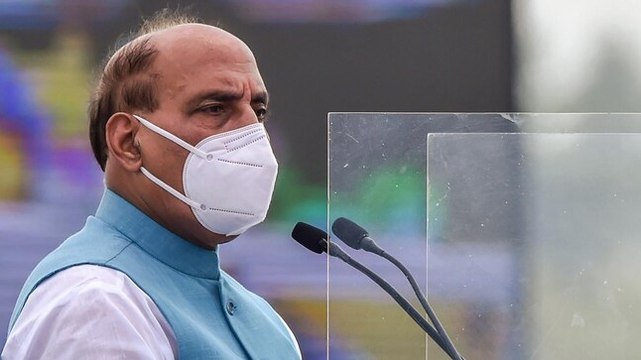 Rajnath Singh speaks to ex-Navy officer thrashed by Shiv Sena workers