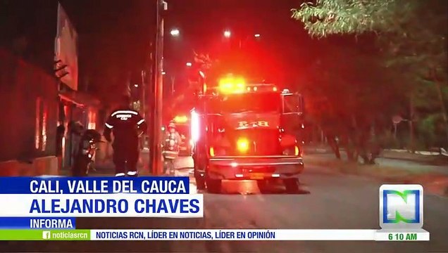 Incendio en una bodega de muebles en Cali