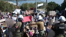 Cientos de migrantes protestan en Lesbos por la situación de abandono que sufren