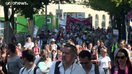 Covid: Monaco la borghese cala la maschera