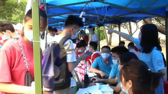 La Universidad de Wuhan da la bienvenida a 7.000 nuevos alumnos