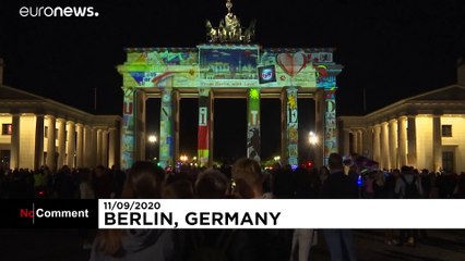 "Вместе мы сияем": фестиваль света в Берлине