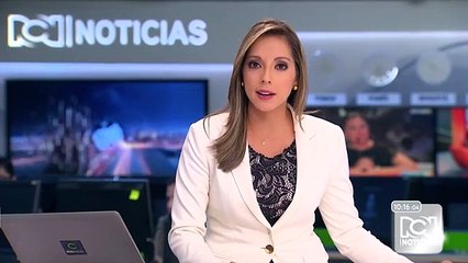 Decenas de personas piden indemnización a Unidad de Víctimas durante toma pacífica en Medellín