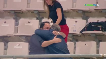 Οι πανηγυρισμοί του Βαγγέλη Μαρινάκη