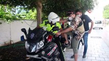 Engelli genç Aypar’a polisten doğum günü sürprizi