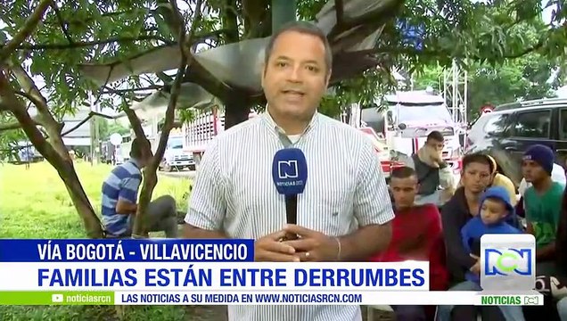 Familias, turistas y conductores resultan afectados por derrumbes en la vía al Llano