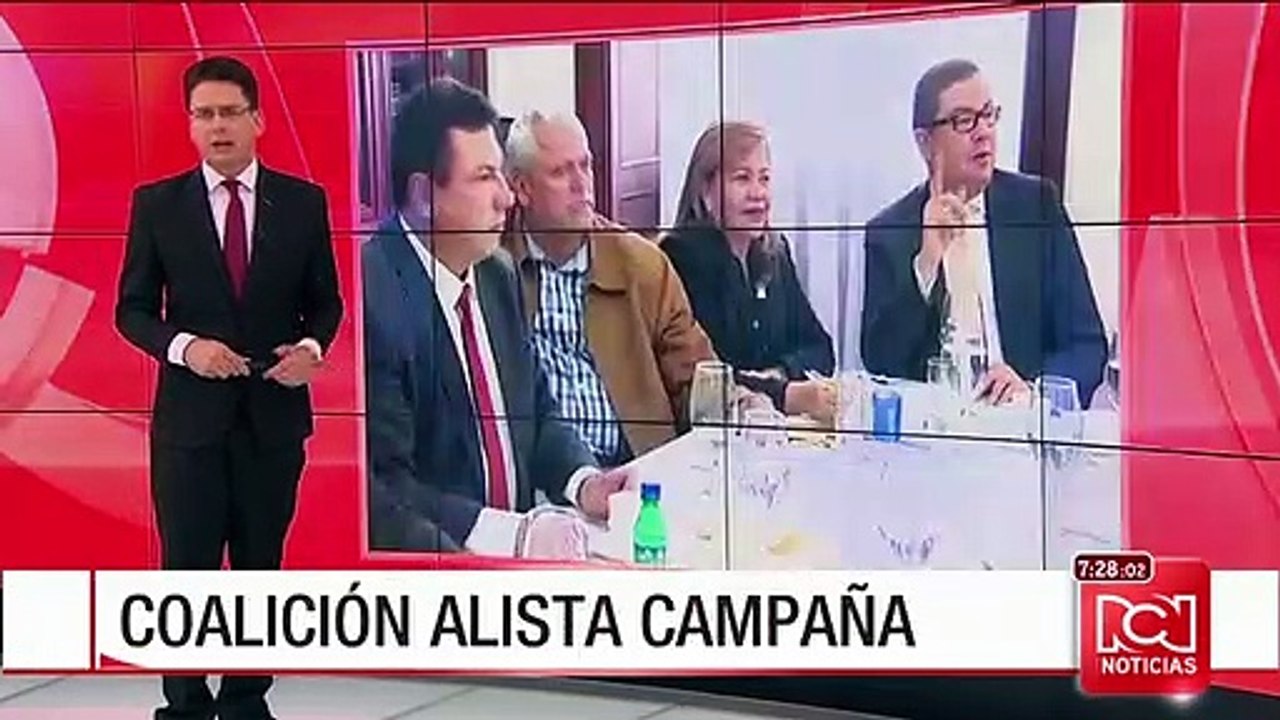 Sin haber sido convocado el plebiscito, aparecieron vallas en favor del sí