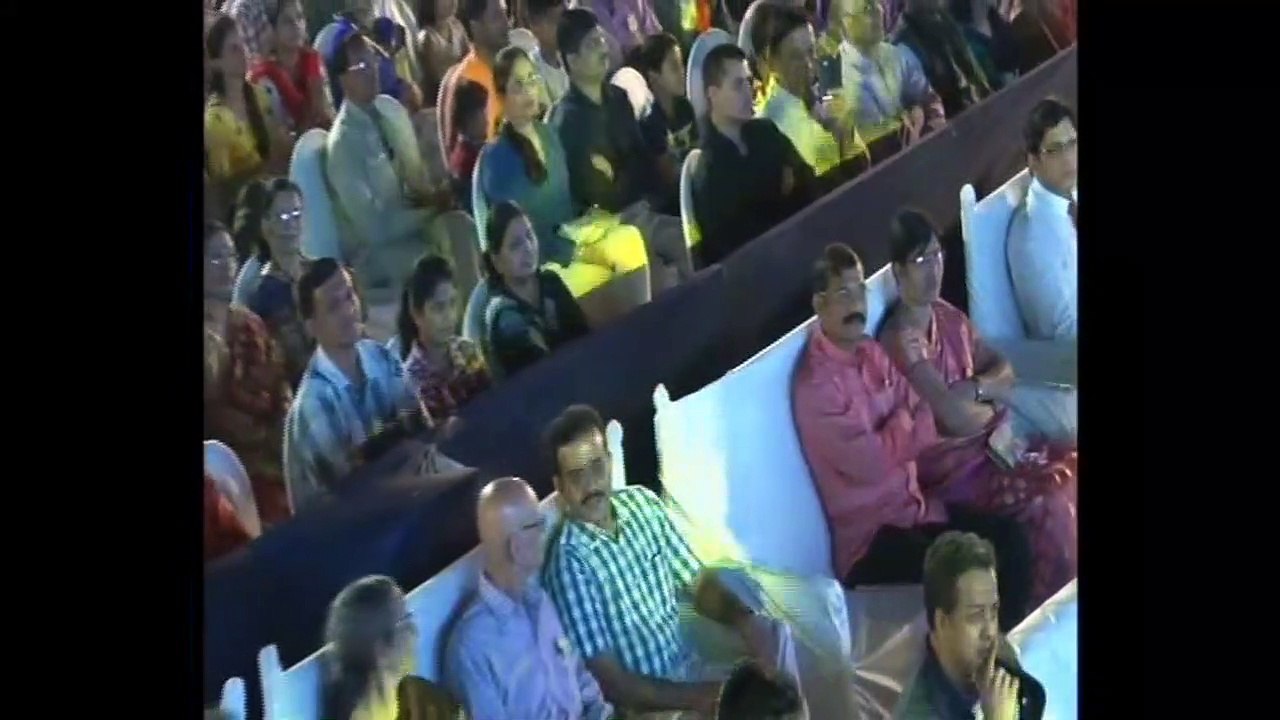 NILE NILE AMBAR PAR BY SADHNA SARGAM BAND BOLLYWOOD ROCKERS