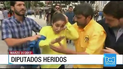 Periodista colombiana fue golpeada por la guardia venezolana