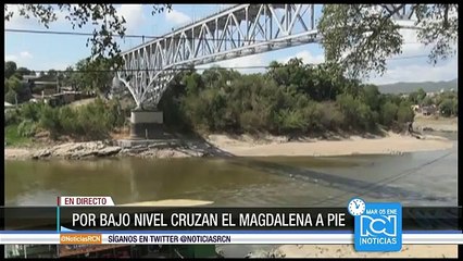 La sequía ya permite hacer algo antes imposible: cruzar el río Magdalena a pie