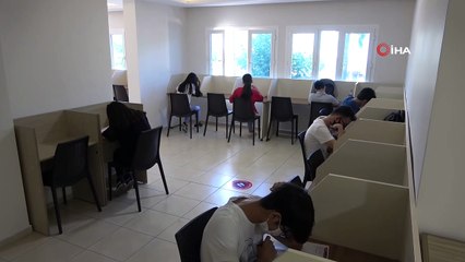 Veliler özel eğitim kurumlarına yöneldi