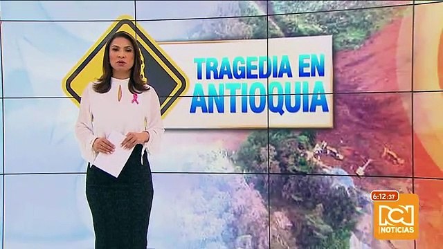 Familias de desaparecidos en derrumbe en vía Medellín-Bogotá esperan por sus seres queridos