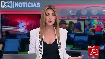 Frente a la Clínica Navarra continúa protesta de personas que exigen justicia