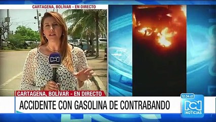 Motociclista que transportaba gasolina chocó de frente contra un camión