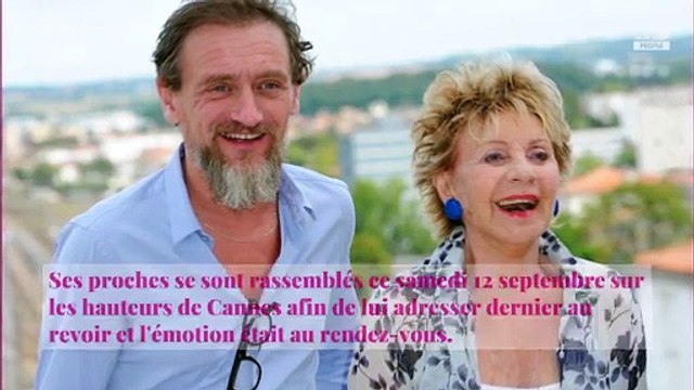 Annie Cordy morte : Virginie Hocq fond en larmes pendant ses obsèques
