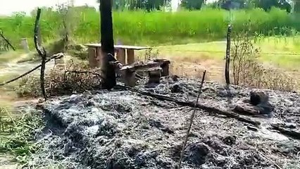 छप्परपोश में लगी आग, सामान जला