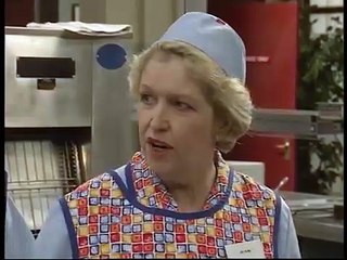 Dinnerladies - S2/E1  (Comedy) Victoria Wood • Celia Imrie • Julie Walters
