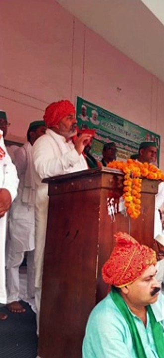 किसानों के गन्ने का पेमेंट भी ब्याज सहित ऑनलाइन करें सरकार: राकेश टिकैत