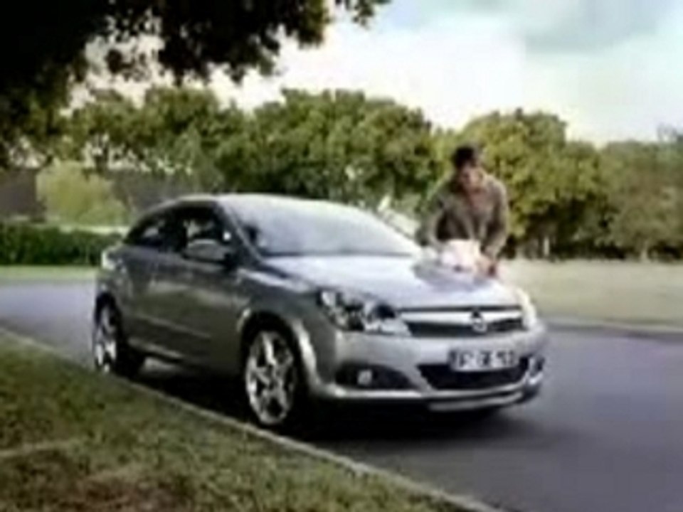 503 SPOT 02 - OPEL ASTRA video spot TV publi ANUNCIOS public