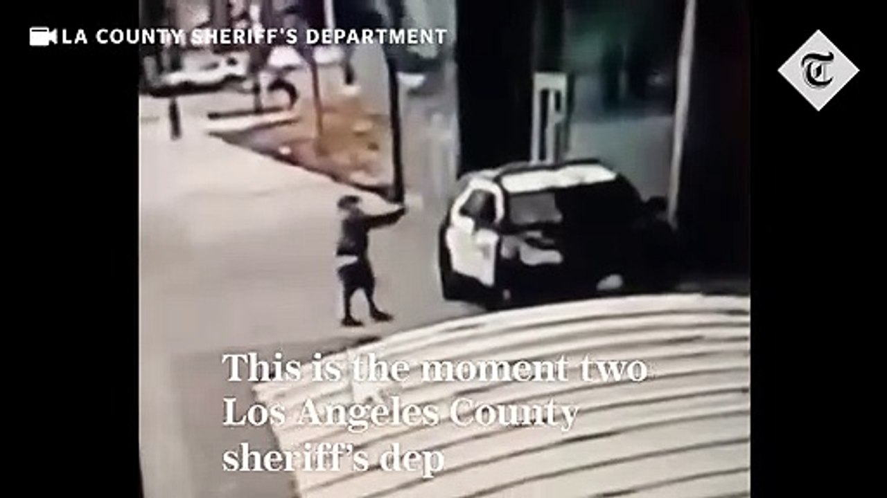 ABD'de polis aracına saldırı: İki memur ağır yaralı