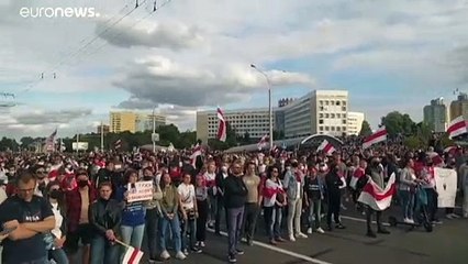 Призыв Тихановской к силовикам: "Самое время перейти на сторону закона"