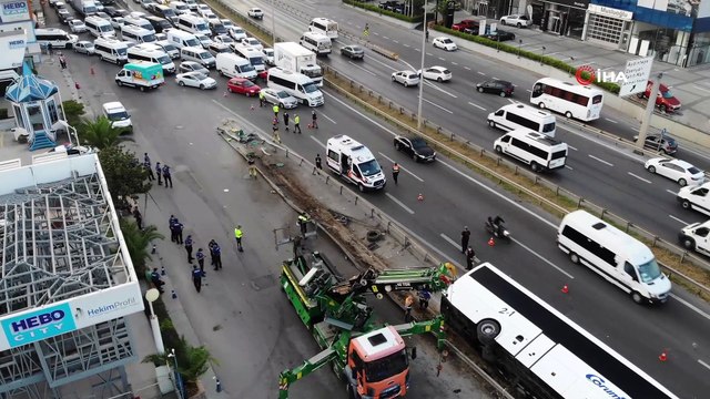 Pendik'te yolcu otobüsü yan yattı; 1 ağır 11 yaralı