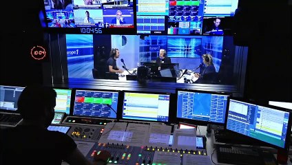 "20h30, le dimanche" : la rentrée de Laurent Delahousse avec Julien Doré