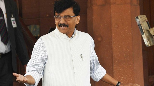 Kangana meets Governor, what Sanjay Raut said?