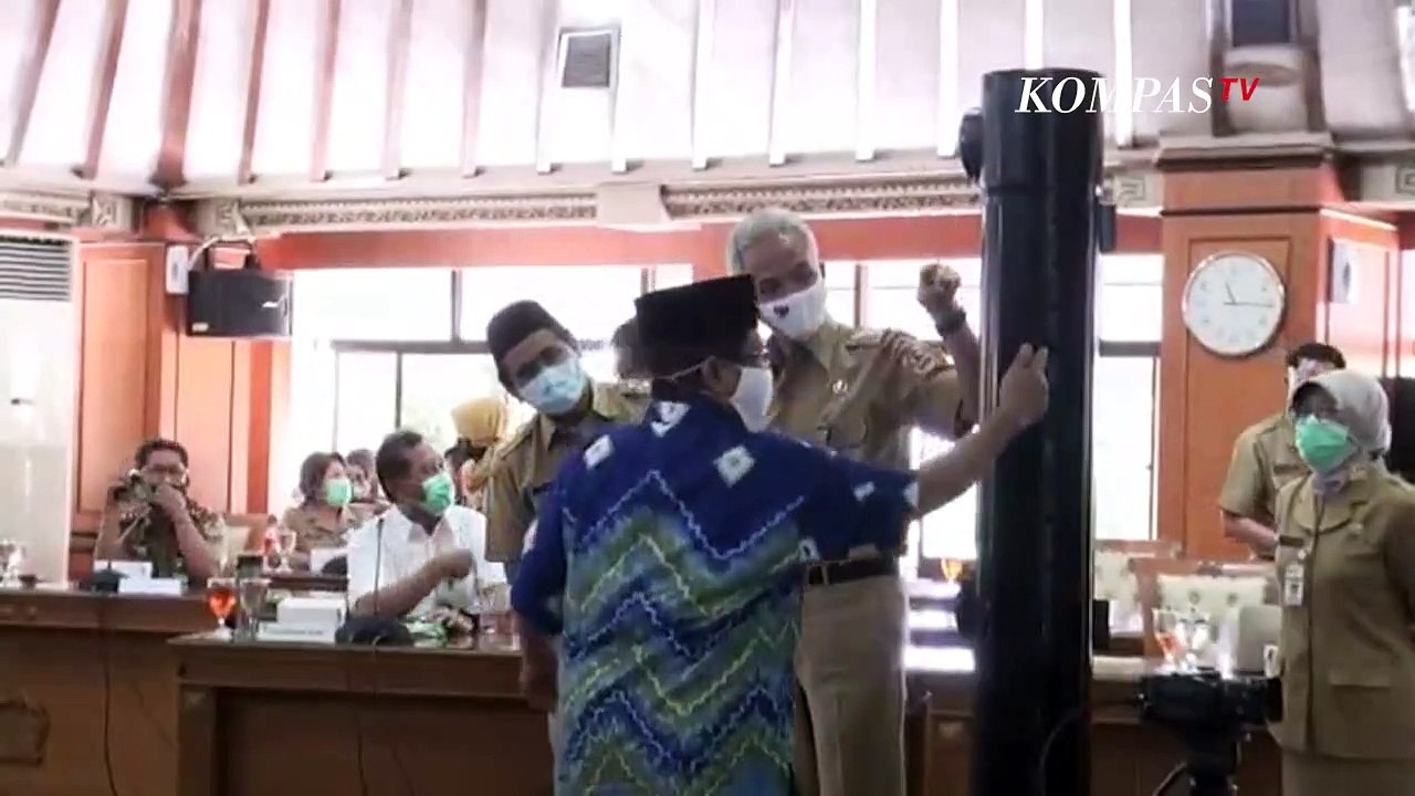 Ganjar: 9 Daerah di Jateng Siap Injak Rem