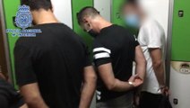 Policía desaloja una sauna en Madrid con unas 100 personas sin mascarilla