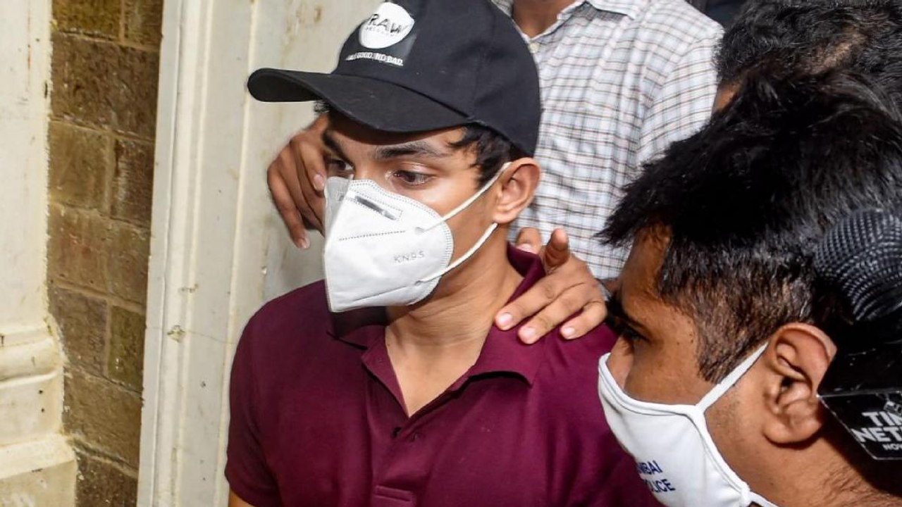Here's what Showik said about Sushant's drugs habit