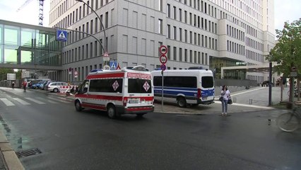 Macron pide a Putin aclarar el "intento de asesinato" contra Navalni