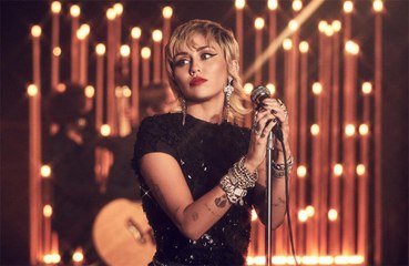 Miley Cyrus: 'Herkes oy vermeli'