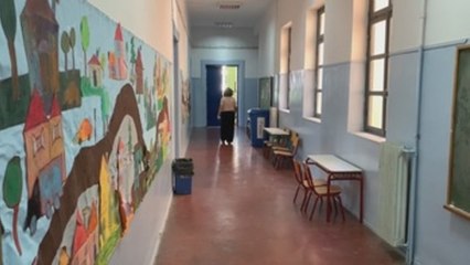 Comienza el curso escolar en Grecia con quejas y uso obligatorio mascarilla