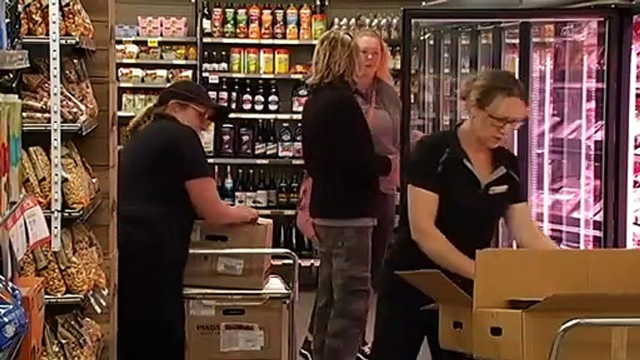 Calls to eating disorder support service rise in Tasmania