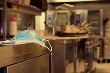CDC Study Suggests Dining at Restaurants Poses Greater COVID-19 Risk