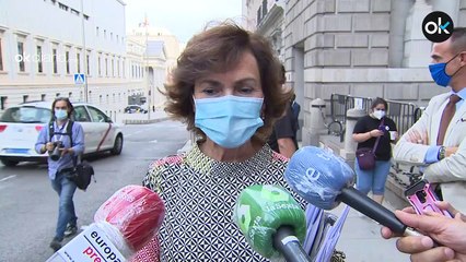 Carmen Calvo destaca el «ambiente razonable» tras su reunión con la ‘popular’ Cuca Gamarra