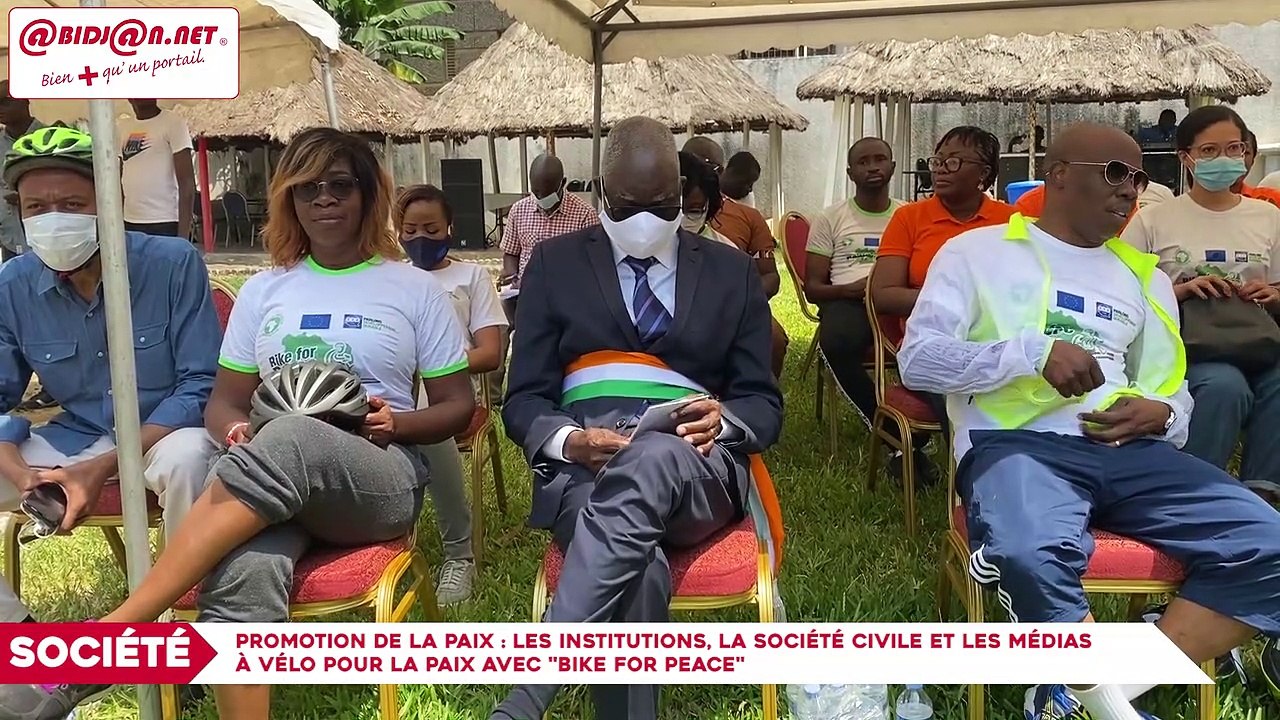 Promotion de la paix : les institutions, la société civile et les médias à vélo pour la paix avec "Bike for peace"