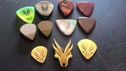 Hufschmid plectrums demo by KDH GUITAR TV!